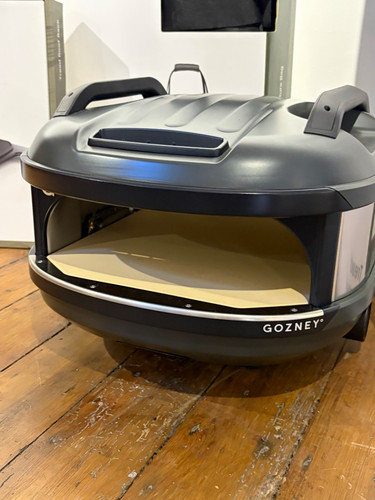 Gozney tread portable - gozney, pizza